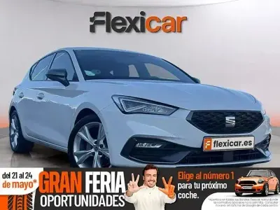 Usado Seat Leon FR 150 HP (110 kW) 2021 Branco Sedan