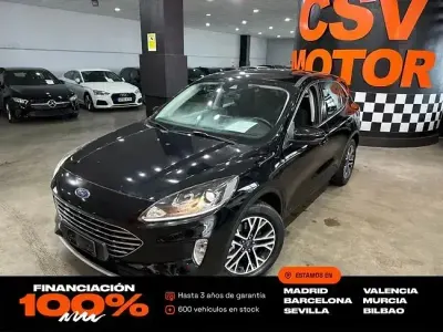 Usado Ford Kuga Titanium 227 CV (166 kW) 2020 Negro SUV