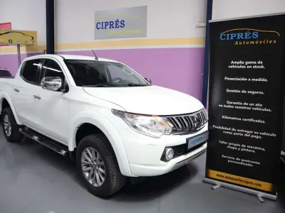 Usado Mitsubishi L200 181 CV (133 kW) 2017 Blanco Pickup/Camioneta