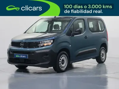 Usado Opel Combo Edition 100 CV (73 kW) 2025 Azul Monovolumen