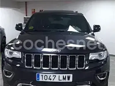 Usado Jeep Grand Cherokee Overland 250 CV (183 kW) 2015 Gris / plata SUV
