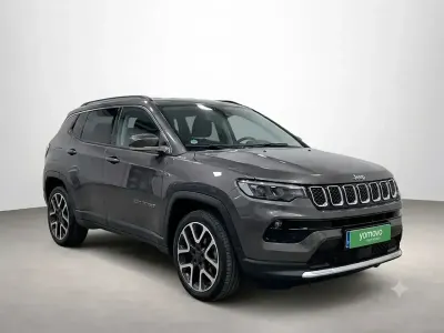 Usado Jeep Compass Limited 120 CV (88 kW) 2021 Gris SUV
