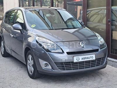Usado Renault Grand Scénic III Dynamique 131 CV (96 kW) 2010 Gris / plata Monovolumen