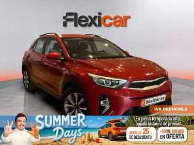 Usado Kia Stonic 100 CV (73 kW) 2021 Rojo SUV