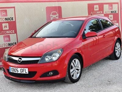 Usado Opel Astra GTC Sport 110 CV (80 kW) 2008 Rojo Berlina