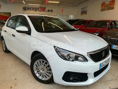 Usado Peugeot 308 Access 100 CV (73 kW) 2019 Blanco Berlina