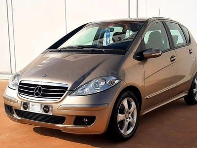 Usado Mercedes A180 Avantgarde 109 CV (80 kW) 2008 Beige Monovolumen