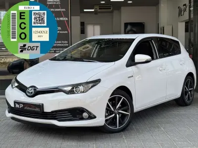 Usado Toyota Auris Hybrid