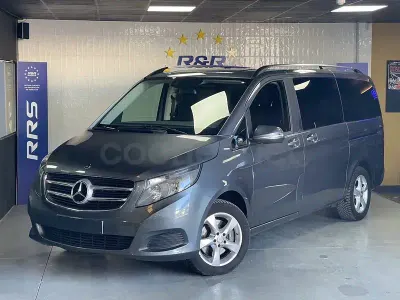 Usado Mercedes V250 AMG Edition 1 190 CV (139 kW) 2015 Gris / plata Monovolumen