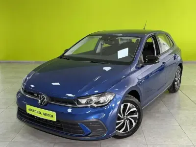 Usado VW Polo Life 95 CV (69 kW) 2022 Azul Utilitario
