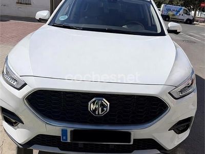 Usado MG ZS Luxury 106 CV (77 kW) 2023 Blanco SUV