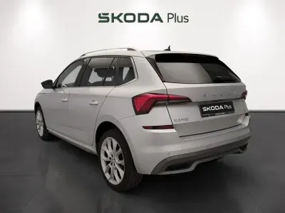 Usado Skoda Kamiq Style 150 CV (110 kW) 2023 Gris plata SUV