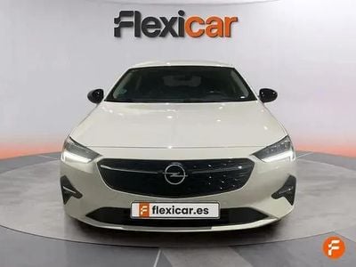 Usado Opel Insignia Business 122 HP (89 kW) 2021 Branco Sedan