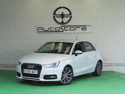 Usado Audi A1 Sportback Attraction 95 CV (69 kW) 2016 Blanco Utilitario