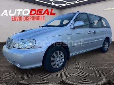 Usado Kia Carnival LX 144 CV (105 kW) 2005 Gris / plata Monovolumen