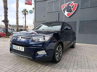 Usado Ssangyong (KGM) Tivoli Limited 116 CV (85 kW) 2018 Azul SUV