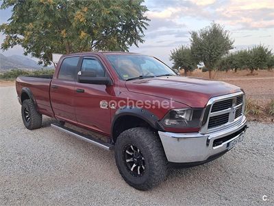 Usado RAM 1500 305 CV (224 kW) 2023 Granate Pickup/Camioneta