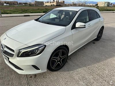 Usado Mercedes A180 Style 109 CV (80 kW) 2016 Blanco Berlina
