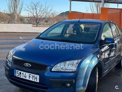 Azul Usado 2007 Ford Focus Trend Berlina | 2800 € (Precio justo)