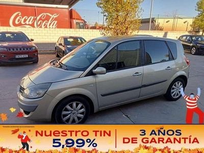 Beige Usado 2007 Renault Scénic II Dynamique Monovolumen | 2450 € (Precio justo)