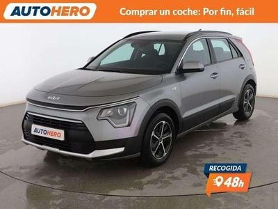 Usado Kia Niro 129 CV (94 kW) 2024 Gris SUV