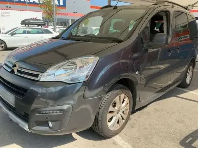 Usado Citroën Berlingo 100 CV (73 kW) 2018 Gris Monovolumen