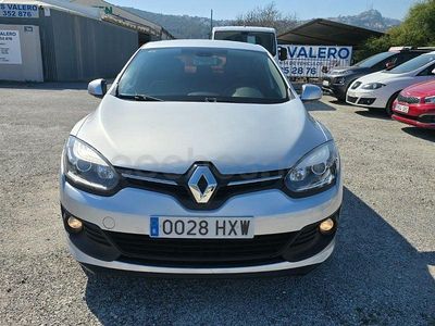 Usado Renault Mégane Business 95 CV (69 kW) 2014 Gris / plata Berlina