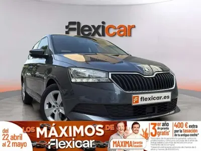 Usado Skoda Fabia Ambition 75 HP (55 kW) 2019 Cinzento Citadino