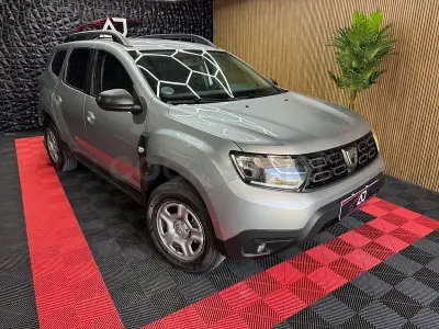 Usado Dacia Duster Comfort 115 CV (84 kW) 2019 Gris / plata SUV