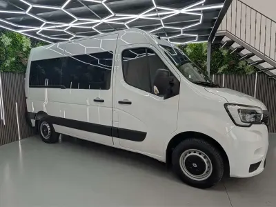 Usado Renault Master 145 CV (106 kW) 2022 Blanco Monovolumen