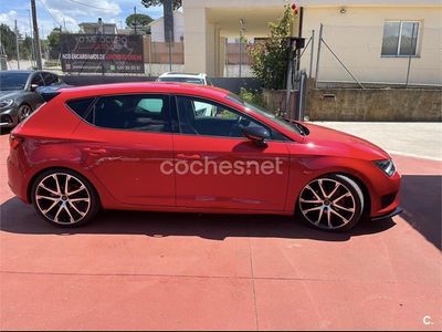 Usado Seat Leon FR 150 CV (110 kW) 2016 Rojo Berlina