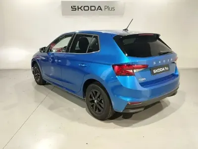 Usado Skoda Fabia Selection 95 CV (69 kW) 2025 Azul Utilitario