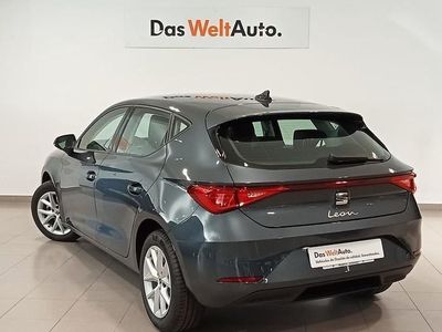 Usado Seat Leon Style 116 CV (85 kW) 2025 Gris Utilitario