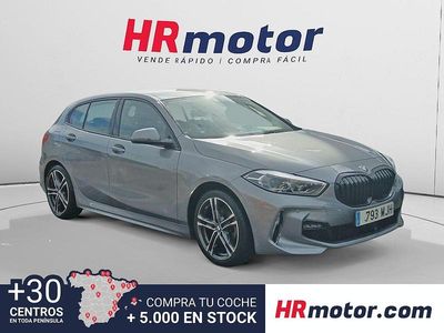 Gris / plata Usado 2023 BMW 118 Comfort Edition Utilitario | 26.100 € (Un poco caro)