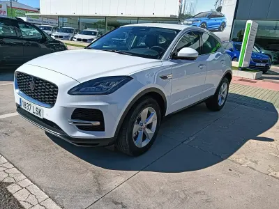 Używany Jaguar E-Pace R-Dynamic 163 KM (119 kW) 2021 Biały SUV