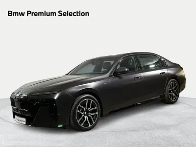 Usado BMW 740 Comfort Edition 299 CV (219 kW) 2024 Gris Berlina