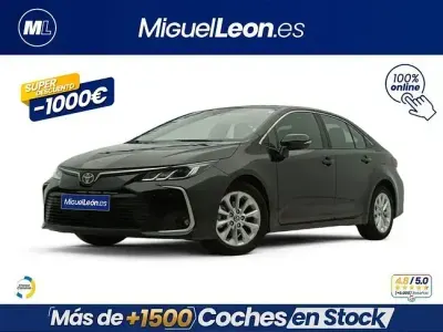 Usado Toyota Corolla 125 CV (91 kW) 2023 Negro Berlina
