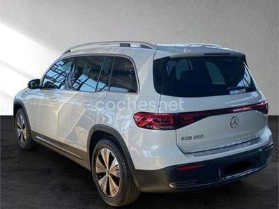 Mercedes EQB250