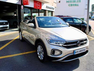 Beige Usado 2023 VW T-Roc Style SUV | 22.990 € (Un poco caro)