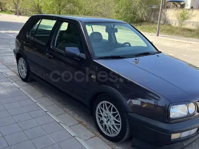 Usado VW Golf III 174 CV (127 kW) 1996 Violeta / lila Berlina