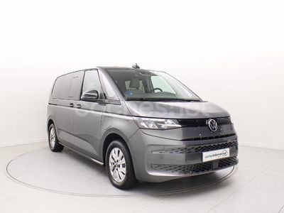 Gris / plateado Usado 2025 VW Multivan Van | 54.990 € (Caro)