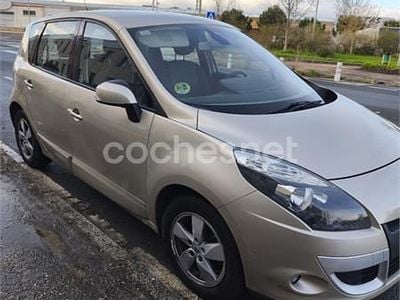 Usado Renault Scénic III 110 CV (80 kW) 2010 Beige Monovolumen