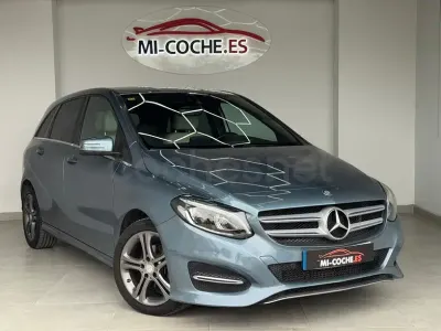 Begagnad Mercedes B180 109 HK (80 kW) 2015 Blå Minibuss