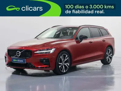 Usado Volvo V60 Plus 197 CV (144 kW) 2022 Rojo Familiar