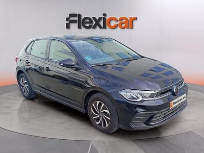 Usado VW Polo Life 95 CV (69 kW) 2022 Negro Utilitario