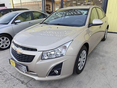 Usado Chevrolet Cruze LT 130 CV (95 kW) 2014 Amarillo Berlina