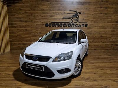 Usado Ford Focus Trend 90 CV (66 kW) 2011 Blanco Berlina