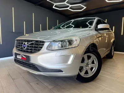 Usado Volvo XC60 Summum 190 CV (139 kW) 2016 Gris / plata SUV