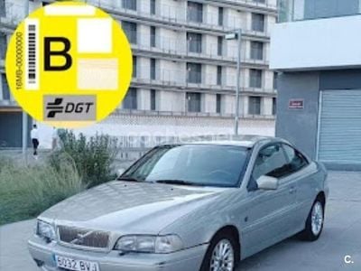 Usado Volvo C70 193 CV (141 kW) 2002 Gris / plata Coupe