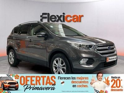 Usado Ford Kuga Trend+ 150 CV (110 kW) 2018 Gris SUV